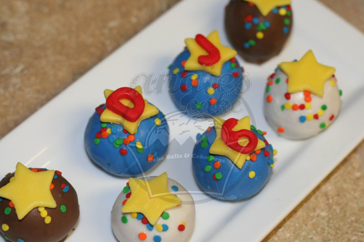 Tags: happy birthday cake balls, superhero cake balls